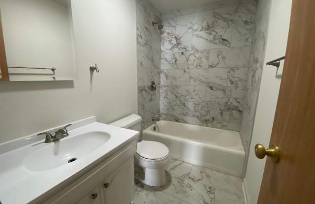 Convenient 2BR Rental Near Amenities: Your Ideal Home Awaits! photos photos