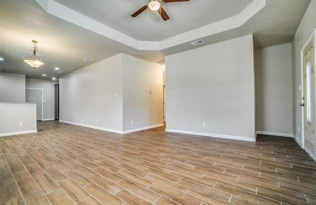 13642 Garden Grove Drive Gallery 3