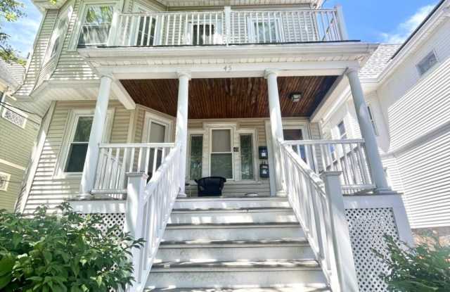45 Lowden Ave. photos photos