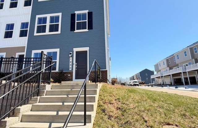 1230 RED CLOVER LN photos photos