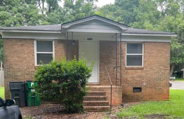 Cozy Two Bedroom Brick Home in Westerly Hills! - 3600 Simmons Street, Charlotte, NC 28208