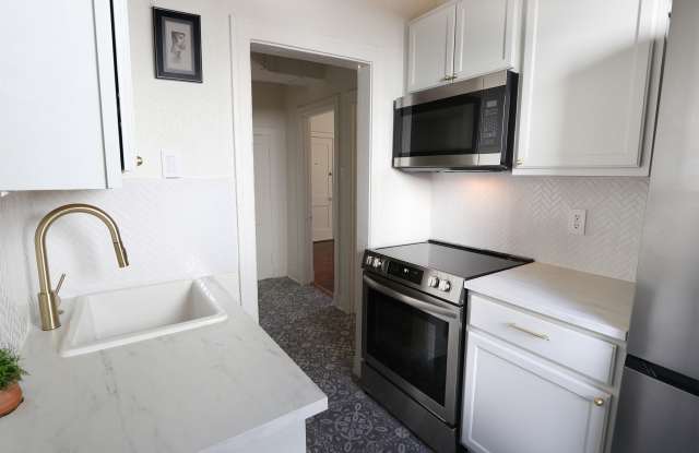 148 Clark Pl Gallery 4