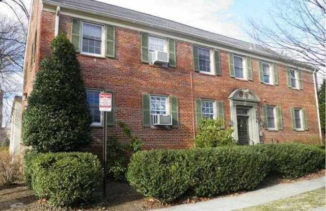 Updated and extremely well-maintained Rock Creek Condo Available 4/1! photos photos