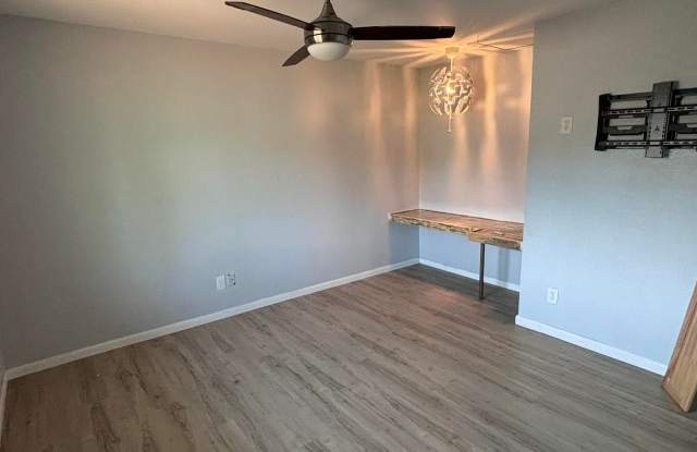 Adorable Townhome for rent! Gallery 3
