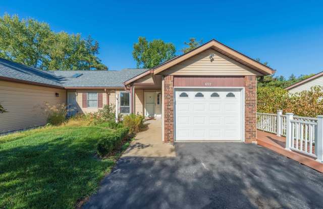 657 E Heather Drive - 657 East Heather Drive, Bloomington, IN 47401