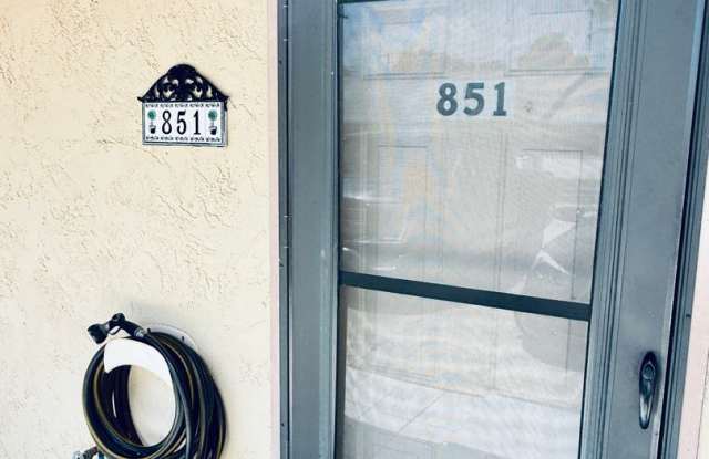 2 Bed/2 Bath Townhome in Meadows East Gallery 3