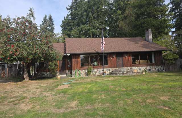 Log House in Auburn ready for move in November 1st, 3 bedrooms 2 bathrooms, 3 living spaces and more...A MUST SEE!! - 3918 South 344th Street, Lakeland South, WA 98001