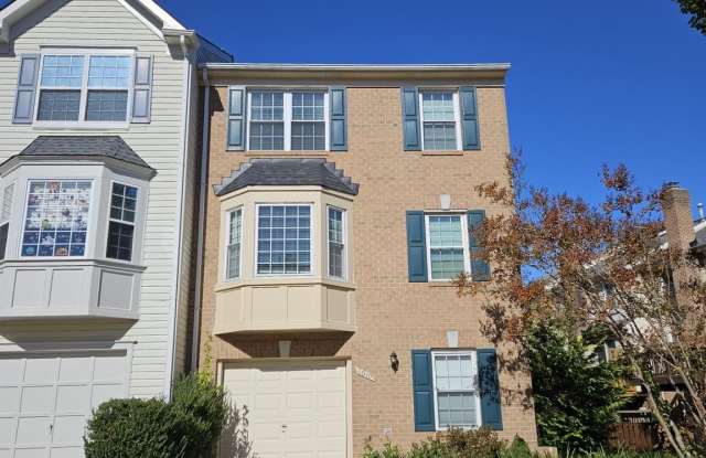 6010 LANDS END - 6010 Lands End Lane, Kingstowne, VA 22315
