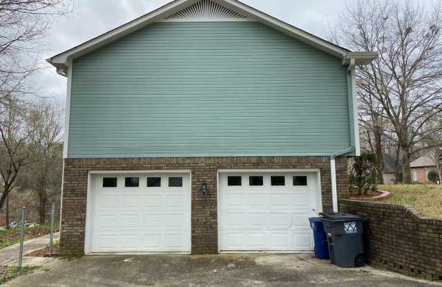 Home for rent in Trussville! Available to View with a 48 Hour Notice! Gallery 3