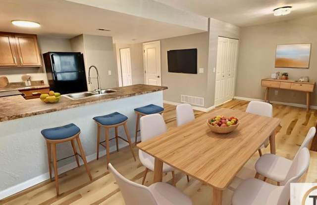 204 W Wesley Dr photos photos