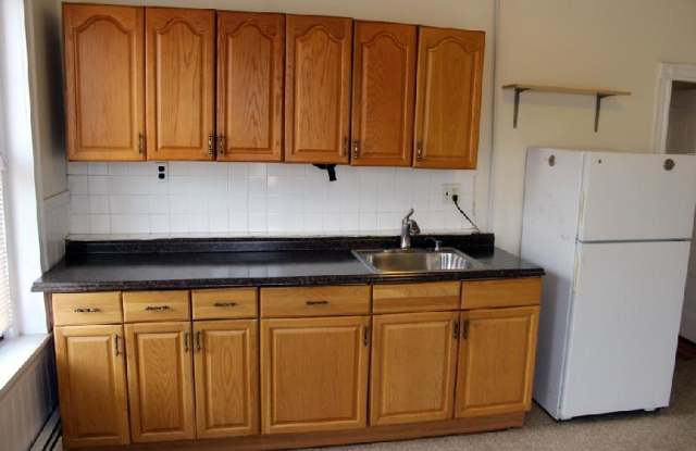 109 Windsor Str photos photos