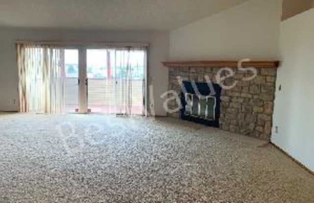 2125 S Telluride Ct Gallery 2