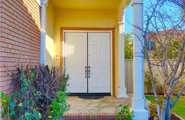 18 Teaberry Lane Gallery 2