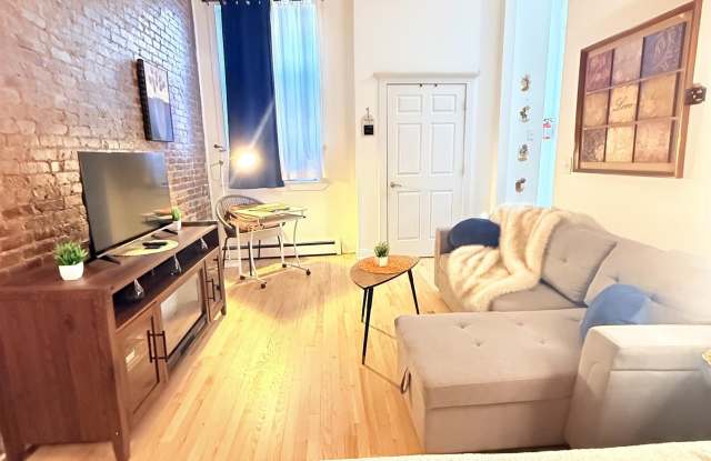 1138 SUMMIT AVE Gallery 3