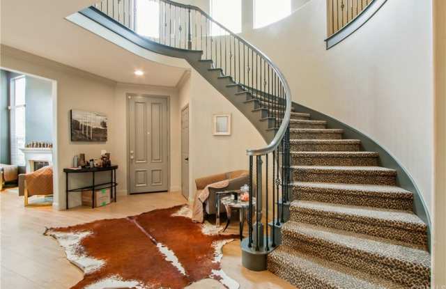 6614 E Laguna Court Gallery 3