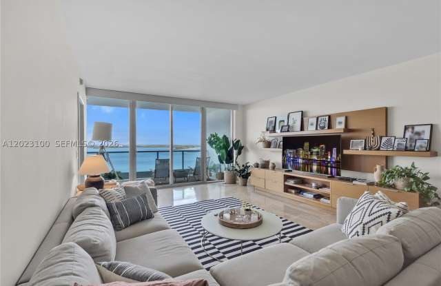 1331 Brickell Bay Dr photos photos