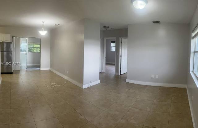 3951 SW 59th Ave photos photos