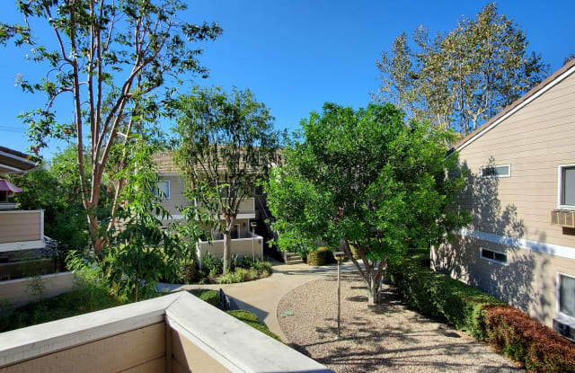 Senior Housing - Park San Dimas Senior Apartments Gallery 4