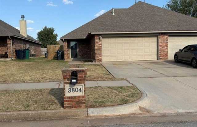 3804 Matthew Drive Gallery 1