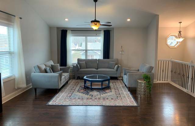 120 Mary Catherine St Gallery 4