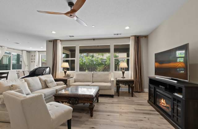 978 Day Lily Drive Gallery 2