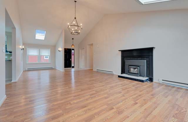 Charming Single Family Home offering 3-bed, 2-bath w/office just minutes to the beach. photos photos