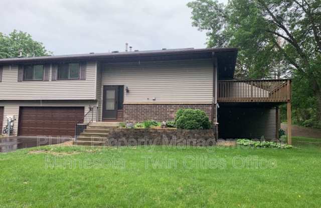 10702 Cavell Rd - 10702 Cavell Road, Bloomington, MN 55438