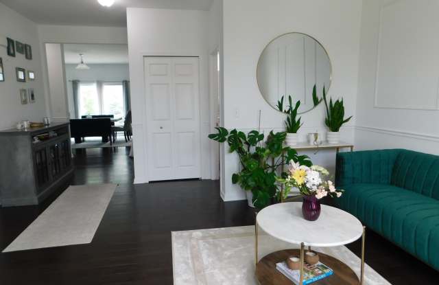 4446 Christina Drive Gallery 4