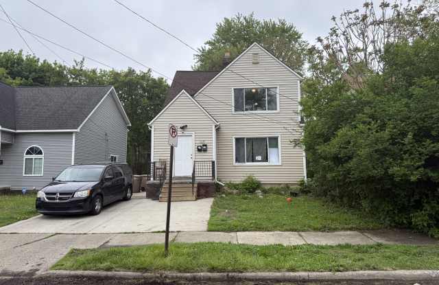 31 N Shirley St photos photos