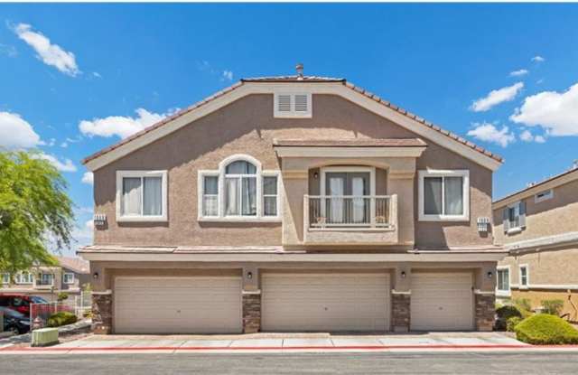 Adorable Townhome located in the Paradise Court Community in Black Mountain. photos photos Adorable Townhome located in the Paradise Court Community in Black Mountain. photos photos