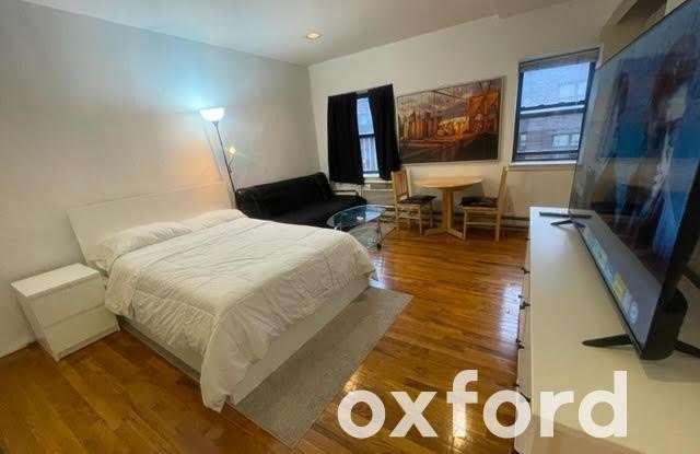 348 East 49th Street - 348 E 49th St, New York City, NY 10017
