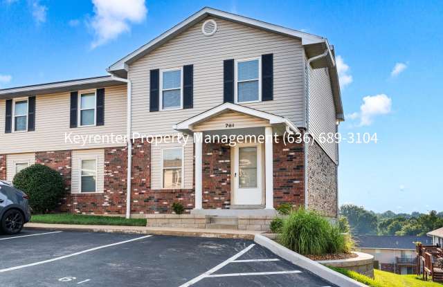 Charming 2-Bedroom Condo Available for Rent in Saint Peters! photos photos