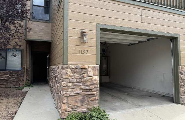 1137 Hughes Street - 1137 Hughes Street, Prescott, AZ 86305