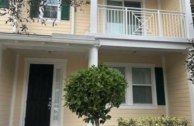 1143 N COMMUNITY Drive Gallery 1