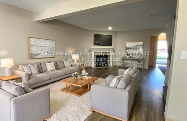 1012 Garden Drive - 1012 Garden Drive, Harrisonville, MO 64701