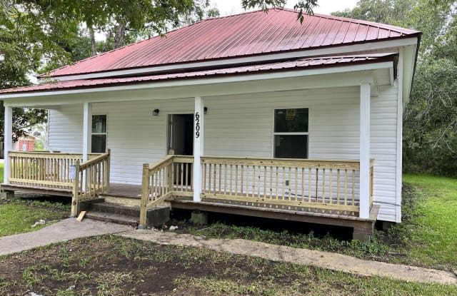 6209 Elder Ferry Road - 6209 Elder Ferry Road, Moss Point, MS 39563