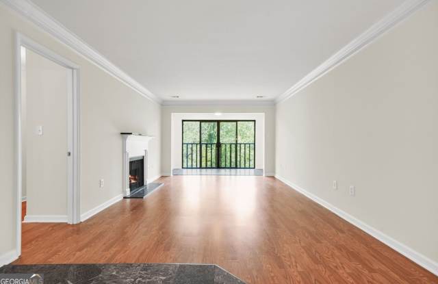 23203 Plantation Drive NE #203 Gallery 4
