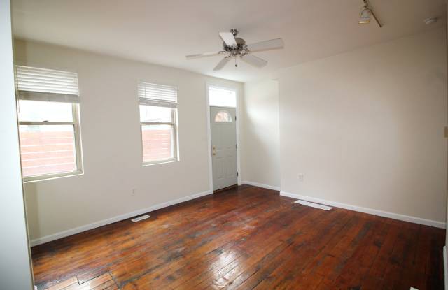 2104 Carey Way - 2 Gallery 2