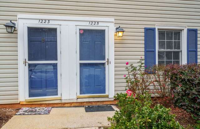 1225 Donaldson Ct - 1225 Donaldson Court, Cary, NC 27511