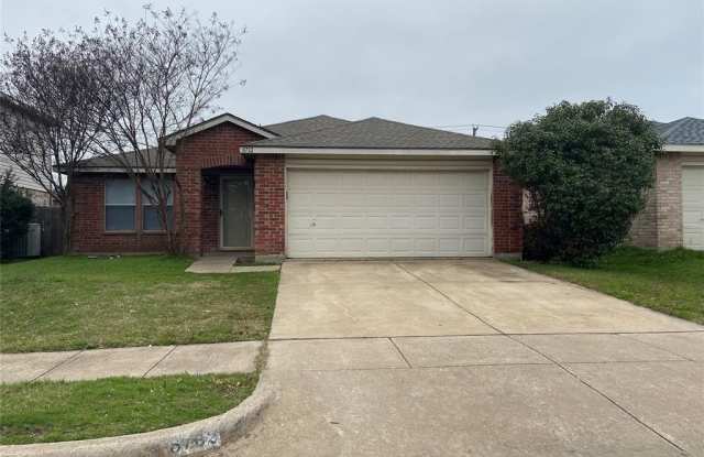 8732 Hunters Creek Drive - 8732 Hunters Creek Drive, Fort Worth, TX 76123