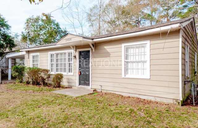 2404 Yates Drive Gallery 3