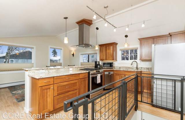 326 W. 11th Avenue Unit B - 326 West 11th Avenue, Anchorage, AK 99501