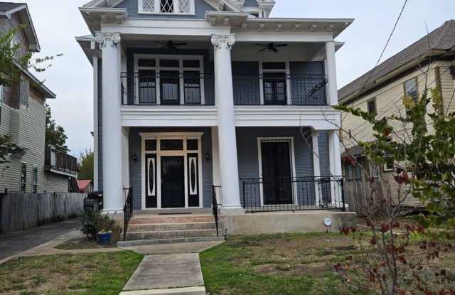Charming 3br/1bath triplex -close to downtown! - 713 East Euclid Avenue, San Antonio, TX 78212