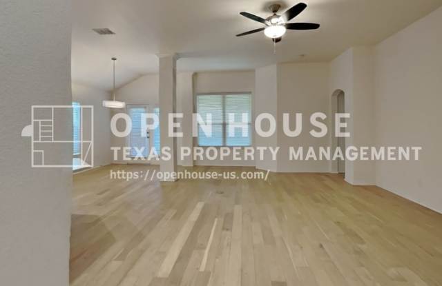 405 Hackberry Drive Gallery 4