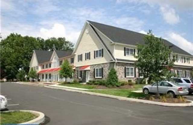 115 PHEASANT Run unit: 211 photos photos