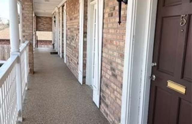 749 AURORA Avenue Gallery 3