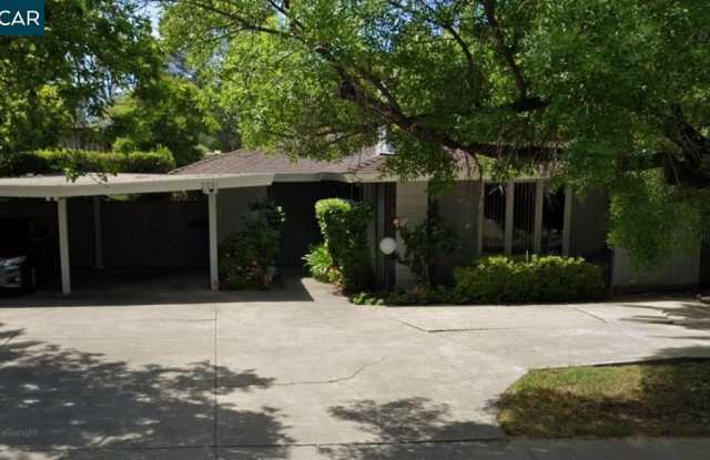 2061 VANDERSLICE AVE photos photos