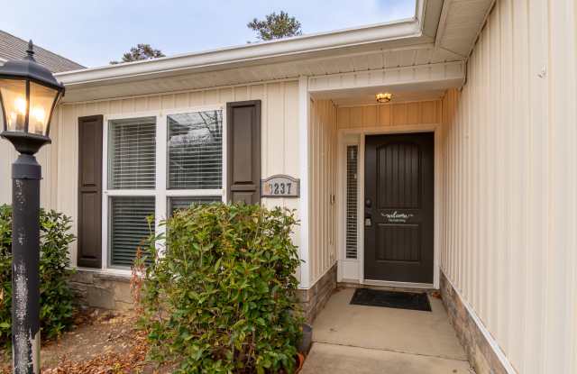 3237 Alexandria Drive Gallery 2