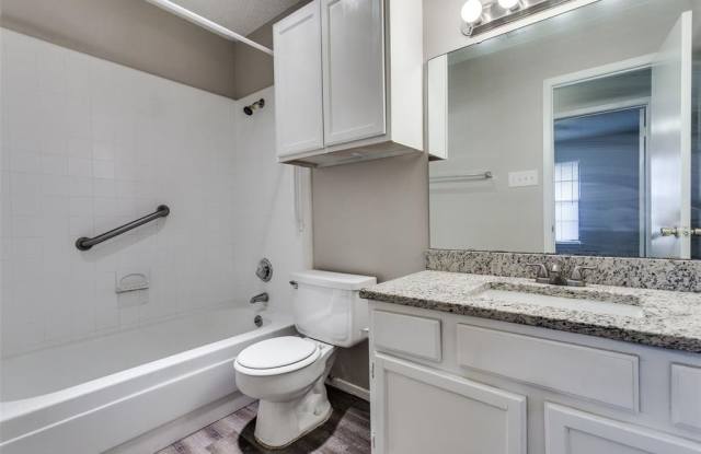 200 East Place - 200 East Place, White Settlement, TX 76108