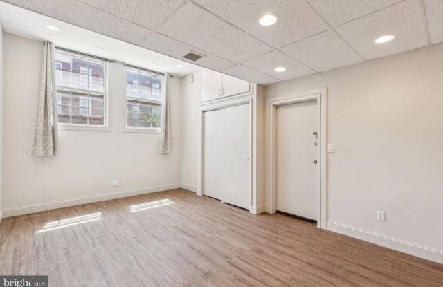 2421 ASPEN STREET #1 EAST - 2421 Aspen Street, Philadelphia, PA 19130